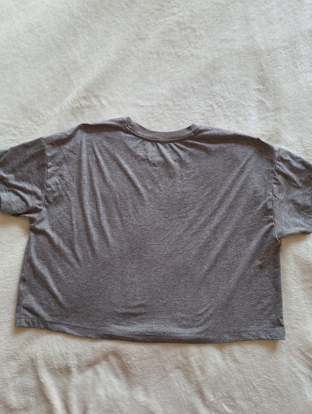 Vuori Women's Energy Tee Heather Grey Oversized Crop Performance T-Shirt Size M - Picture 6 of 6